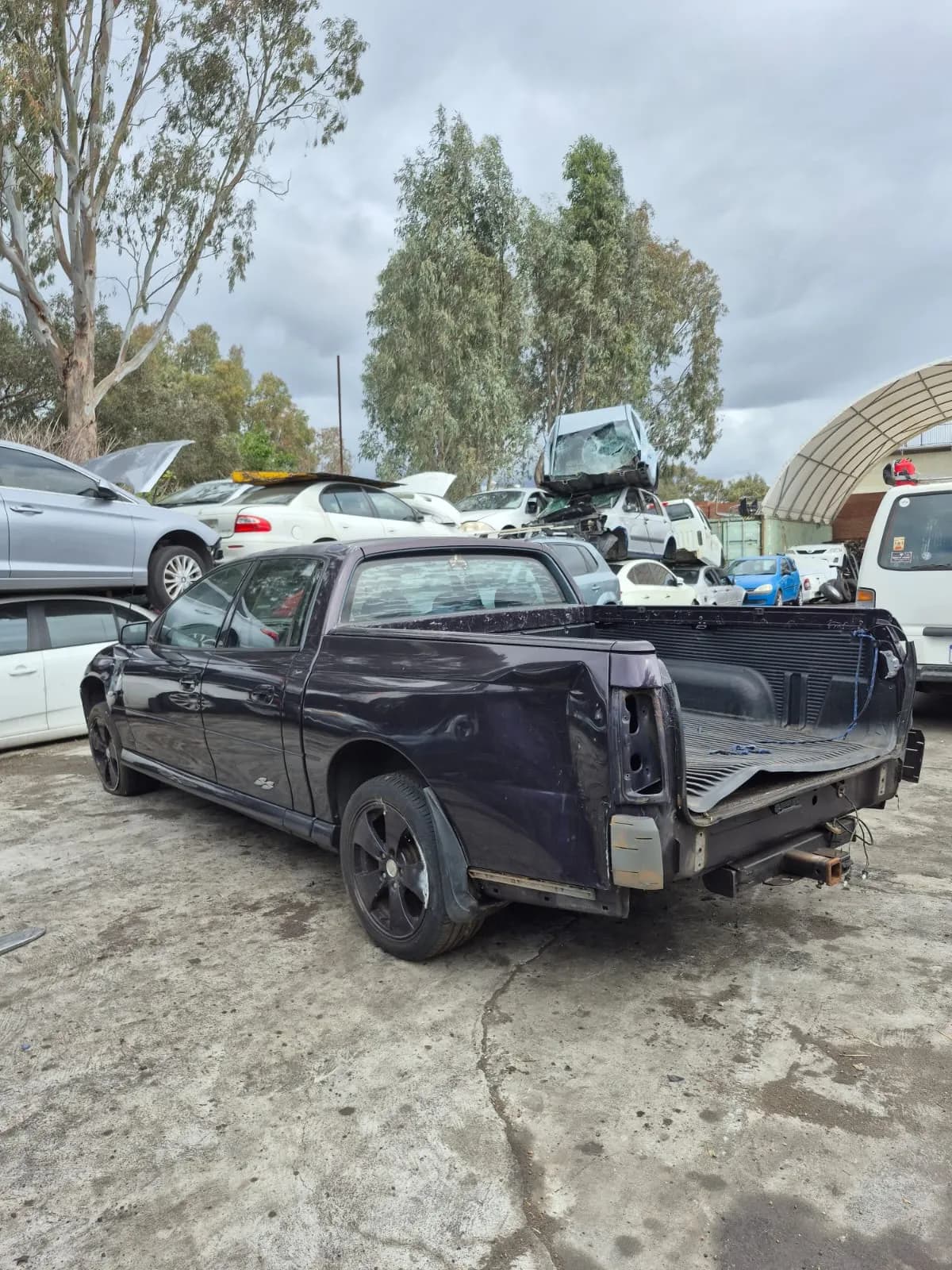 2004 Holden Commodore