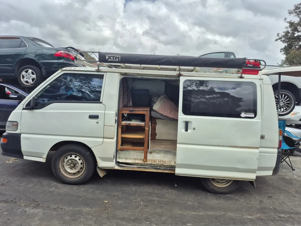 2010 Mitsubishi Express