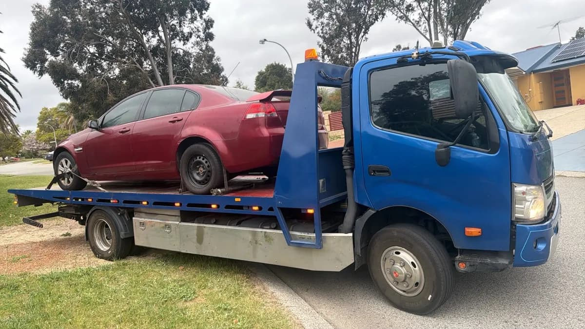 2008 Holden Commodore removed in Swan View — free car removal by Midland Wreckers Perth