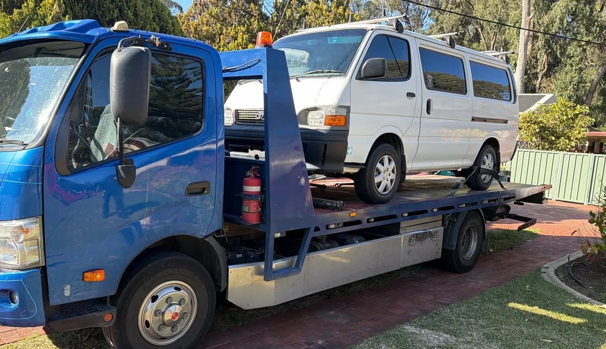 2002 Toyota HiAce removed in Greenfields — free car removal by Midland Wreckers Perth