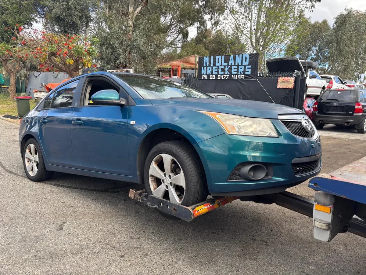 Recent car removal in Atwell — 2013 Holden Cruze