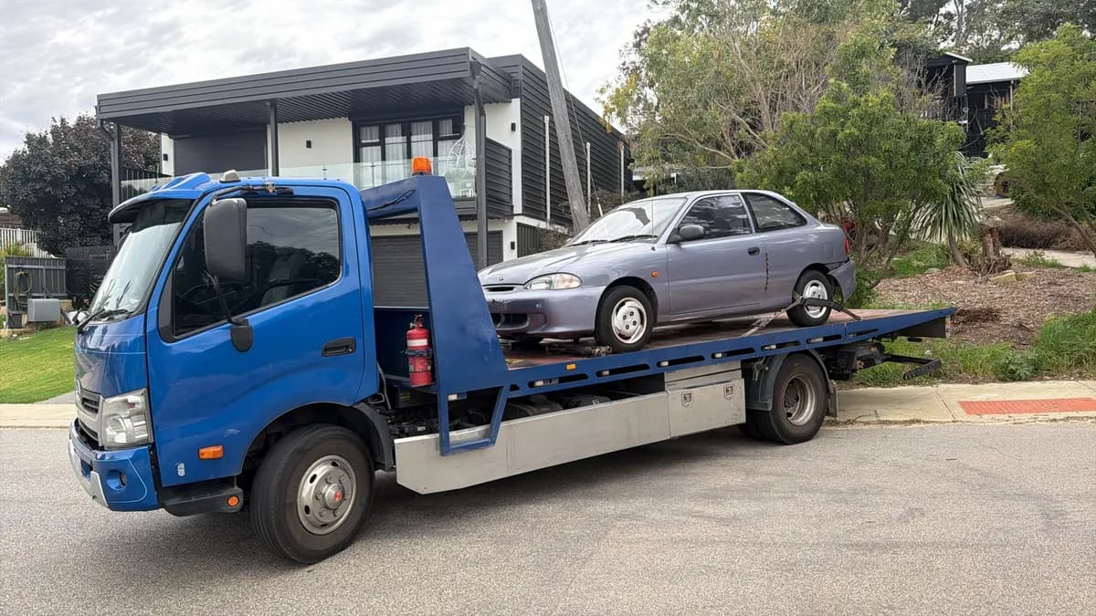 Recent car removal in Mount Nasura — 2000 Hyundai Excel