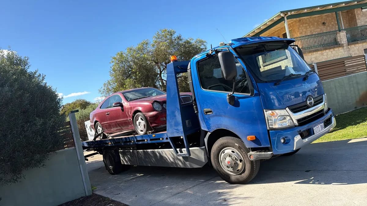 Recent car removal in Piara Waters — 2004 Mercedes-Benz CLK 230