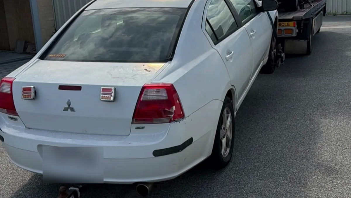 Recent car removal in Golden Bay — 2006 Mitsubishi 380