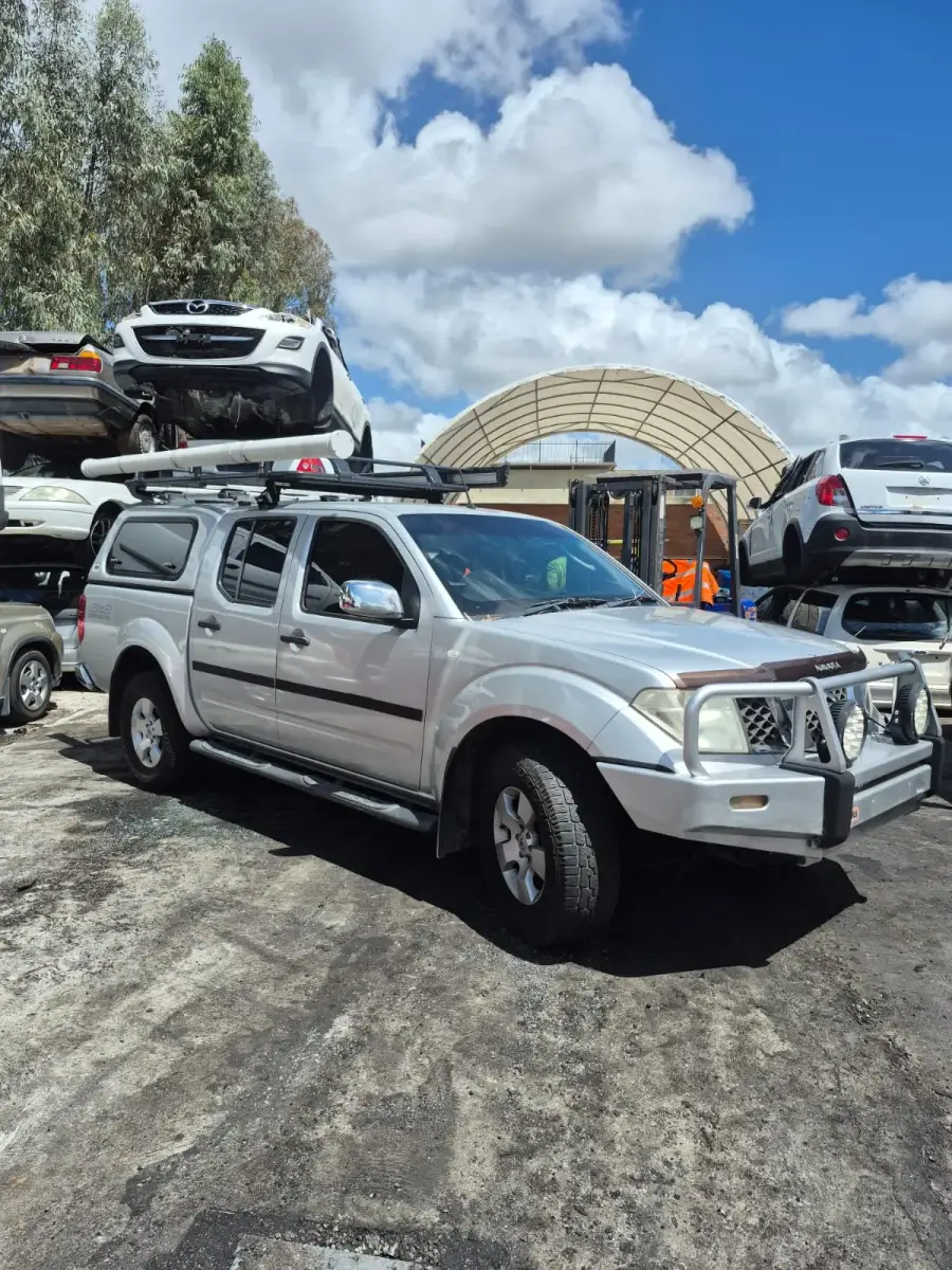 2007 Spanish-built Nissan Navara D40 ST-X dual cab with snorkel, roof rack and canopy at Midland Wreckers